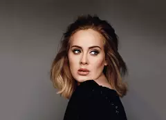 Adele divorțează de soțul ei, Simon Konecki, după trei ani de căsnicie