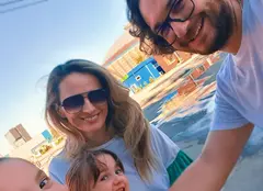 FOTO. Surpriza de care a avut parte chef Florin Dumitrescu pe platoruile de filmare. Ce au făcut fetițele lui