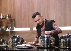 Luni, de la 20:00, pe Antena 1, moment In Memoriam Răzvan Ciobanu,  la „Chefi la cuțite”