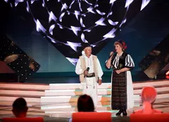 Duminică, 17 noiembrie, un rapsod popular, declarat Tezaur Uman Viu, luptă pentru titlul „Vedeta populară”