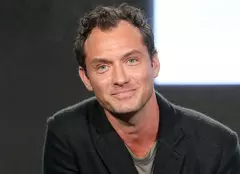 Jude Law își mărește familia. Actorul e în așteptarea celui de-al șaselea copil