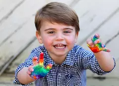Prințul Louis, mezinul Ducilor de Cambridge, nu poate respecta distanțarea socială. Motivul este adorabil