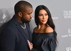 Kanye West i-a cerut public iertare soției sale, Kim Kardashian