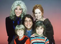 Sitcomul „Cine-i șeful?” va avea o continuare!