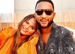 Chrissy Teigen a primit transfuzii de sânge în urma unor complicații ale sarcinii