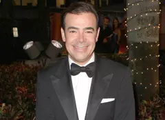 Patru luni în comă și un dublu transplant de plămâni: telenovelistul Toño Mauri, experiență cumplită din cauza COVID-19