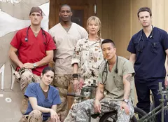 AXN anunță un nou serial în grila de programe, „Spitalul de campanie”. Când are loc premiera