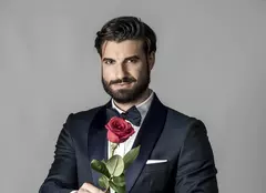 Cine sunt cele 25 de pretendente la inima „Burlacului”. Emisiunea începe astăzi la Antena 1