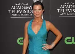 Melissa Claire Egan din „Tânăr și neliniștit” va deveni mamă la vară, după două sarcini pierdute