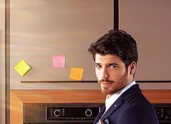 Can Yaman se întoarce pe micile ecrane românești: serialul „Dulce-amărui”, o comedie romantică, vine la Pro 2