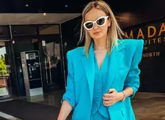 Nașa lui Dani Oțil și a Gabrielei Prisăcariu, o vedetă de la tv. Ce ținută a purtat la nuntă