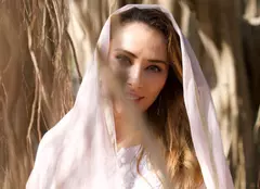 Cu cine și-a petrecut Iulia Vântur ziua de naștere. Vedeta de 41 de ani a fost departe de Salman Khan