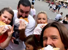 În vacanță la Florența! Smiley și Mihai Petre și-au dus jumătățile în vacanță în Italia. „Cozi la mâncare ca pe vremuri”