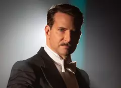 A apărut trailerul la „Nightmare Alley”, un film noir semnat de Guillermo del Toro