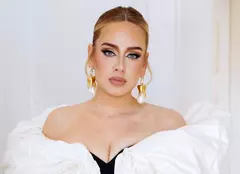 Adele a izbucnit în plâns în timpul unui concert. Printre lacrimi, a explicat ce a emoționat-o