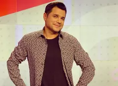 Cove, apariție specială într-un sitcom de la TV. „E greu să îți joc propriul rol”