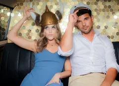 Taylor Lautner (actorul din Twilight) și iubita lui s-au logodit! Primele imagini cu inelul