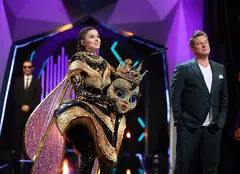 Theo Rose, o Albinuță cu stofă de SuperStar