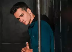 Ștefan Iancu, dezvăluiri la „Întrebarea mesei rotunde”. Cu ce colegă din „Vlad” ar vrea să aibă momente intime