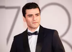 Cum arată Oscar Isaac, eroul noului serial Marvel, în trailerul pentru „Moon Knight”. Când e programată lansarea