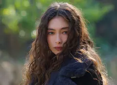 Neslihan Atagül, mai îndrăgostită ca niciodată de Kadir Doğulu. A fost sau nu înșelată protagonista din „Fiica ambasadorului”