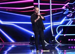 Cine e Emanuel Bighe, finalist iUmor 2022. „În sfârșit avem un moment de stand-up adevărat”