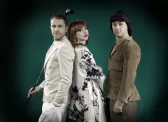 Vino să-i vezi pe urmașii lui Birlic, pe scena Teatrului Național, în piesa clasică „Titanic Vals”