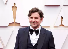 Bradley Cooper, transformare uluitoare pentru noul său film de la Netflix. Primele imagini din „Maestro”