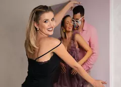 Tipsuri de beauty de la Emily Burghelea. „Vara pentru mine înseamnă castraveți reci pe pleoape dimineața”