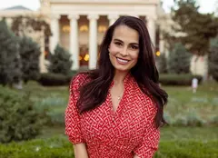 Cum arată acum prima fiică a Ancăi Serea. Sarah a împlinit 15 ani