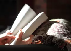 1000 de ani de bucurii și dureri: cartea fenomen despre libertate de exprimare, curaj și transformare