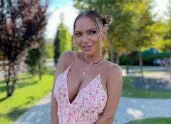 Ce decizie neașteptată a luat Andreea Antonescu după ce a aflat că e însărcinată pentru a doua oară