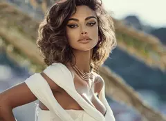 Mădălina Ghenea, ședință foto specială în costum de baie. Cine a fost fotograful. „Nimic nu poate deveni mai personal decât asta”