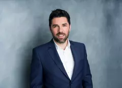 Alex Dima, despre viața de tătic și „România, te iubesc!”. „Timpul de acum aș vrea să stea pe loc pentru că tare-i fain”. EXCLUSIV