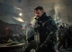 Review. Tyler Rake își pune din nou pielea la bătaie în „Extraction 2”