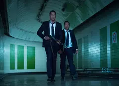 Filme la TV azi, 2 februarie: „Cod roșu la Londra”, „2 pistoale”, „Ziua cârtiței”, „Un asasin nemilos”