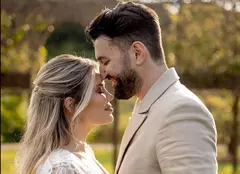 Smiley și Gina Pistol s-au întors din luna de miere cu un cadou frumos pentru fiica lor. Imaginea publicată de artist