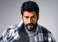 Burak Özçivit a bătut din nou palma cu gigantul Netflix. Tot ce știm despre noul proiect al actorului turc