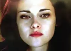 VIDEO: Bella din „Saga Amurg” e pe moarte