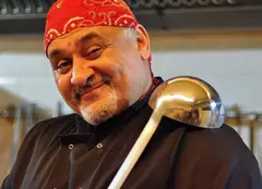 Sidia Sissoko este bucătar chef cu acte în regulă