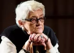 TVR 2 difuzează piesa „Regina mamă”