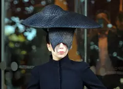 Lady Gaga va cânta în spaţiu în 2015