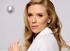 După doi ani de relație, Scarlett Johansson s-a logodit! Cine este viitorul soț al actriței