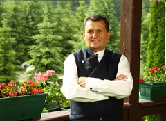 Nea Mărin începe un nou sezon „Poftiți pe la noi!”, din 11 mai, la Antena 1