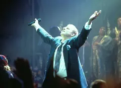 Vânzătorul de iluzii
