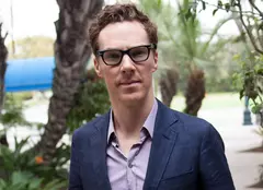 Benedict Cumberbatch va fi medaliat de Regina Elisabeta a II-a
