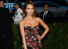 Jessica Alba nu se oprește la un miliard de dolari