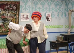 Mugur Mihăescu și echipa „Vacanța Mare”, mâine seară, la „D-Paparazzi”