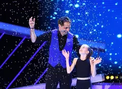 Crăciunul vine în septembrie, cu ninsoare, brad și colinde, la „Next Star”