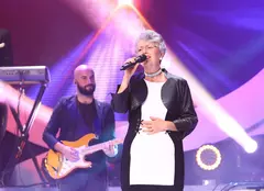 FOTO. Eva Kiss s-a întors în România să cânte la “Te cunosc de undeva!”
